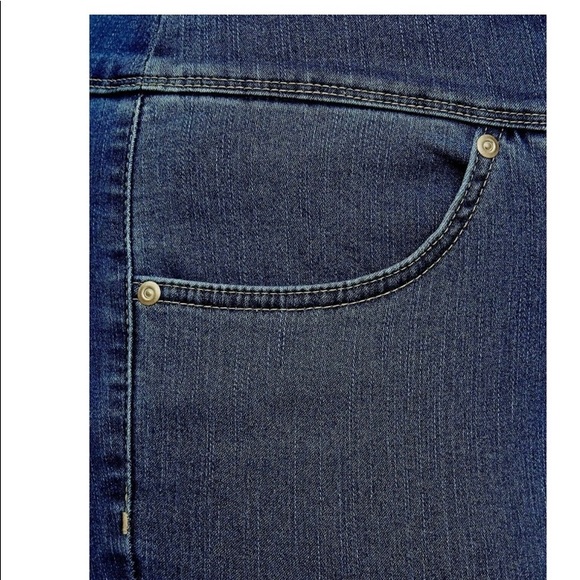 Jack David WOMENS PLUS SIZE CAPRI JEANS - Picture 3 of 4